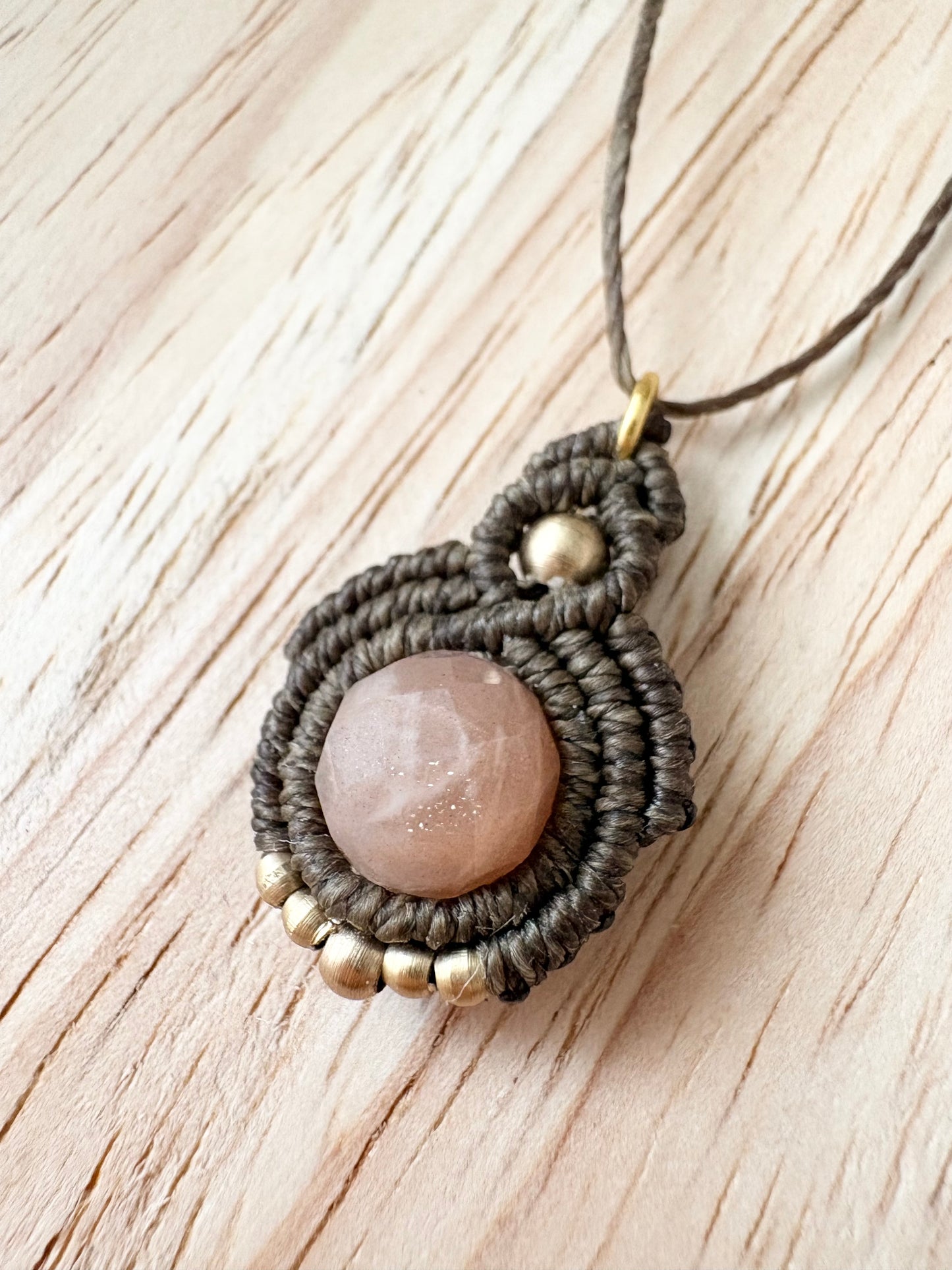 Sun kissed Ketting groen- Zonnesteen