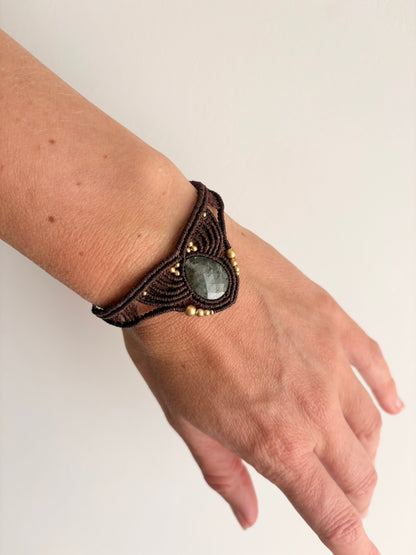 Guardian armband donker bruin - Labradoriet