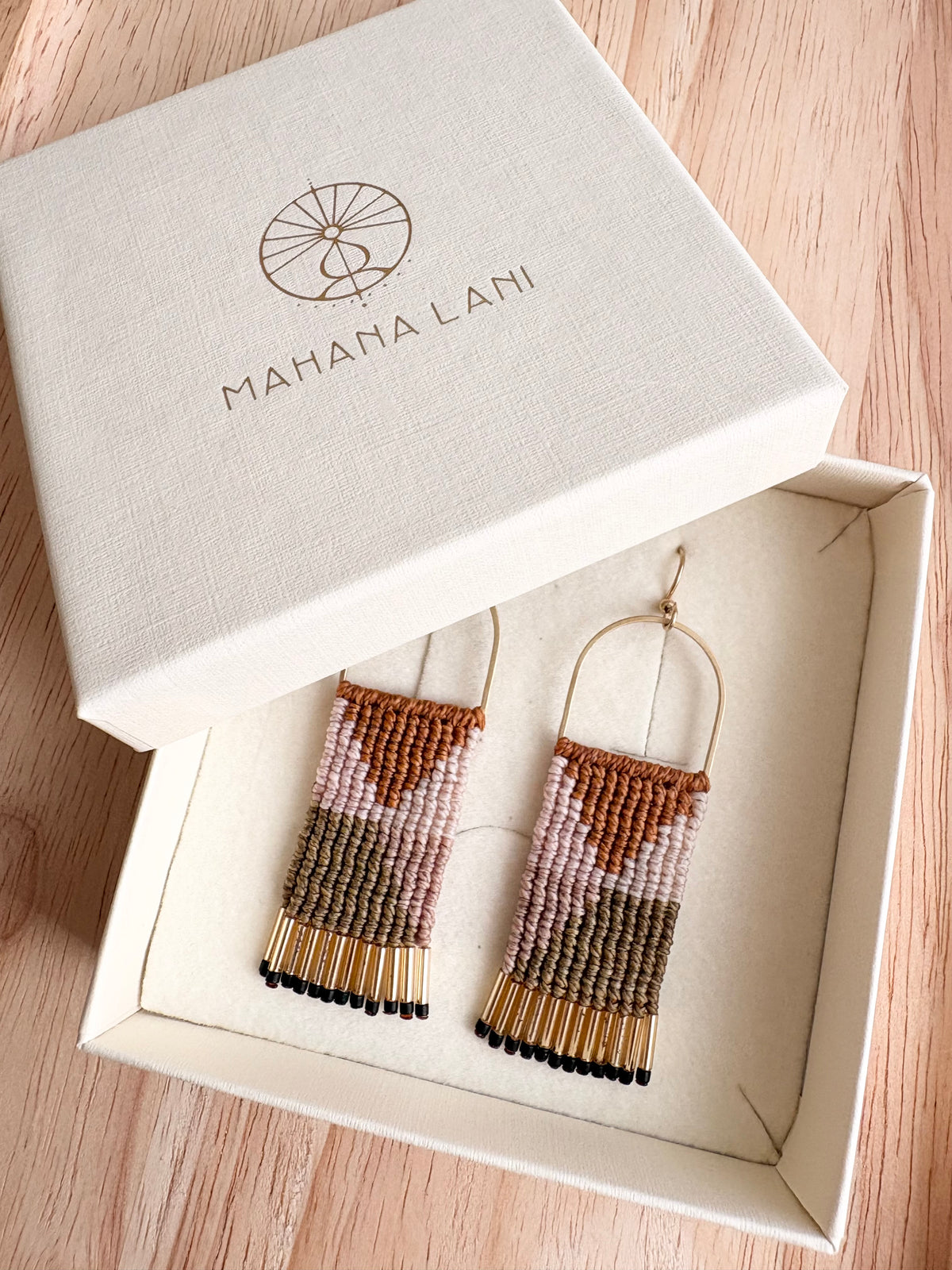 Miyuki macramé kleedje - oorbellen